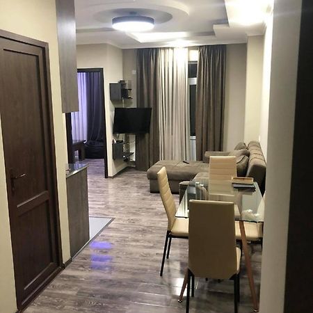 Apartamento George-Groups Kutaisi Exterior foto
